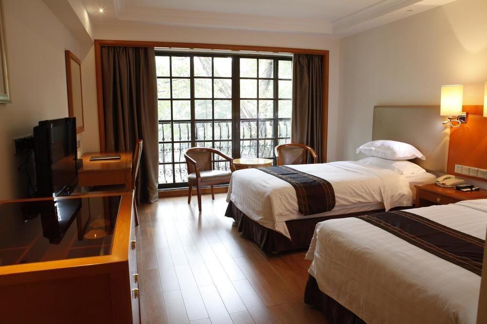 Guangzhou Yuehai Hotel Bagian luar foto
