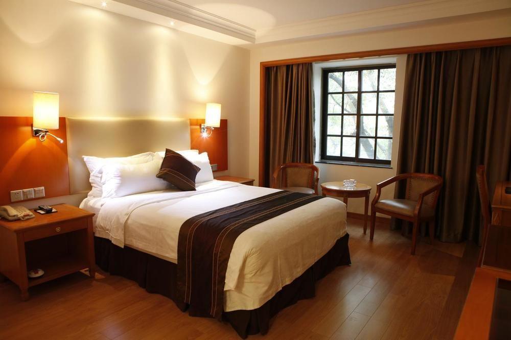 Guangzhou Yuehai Hotel Bagian luar foto